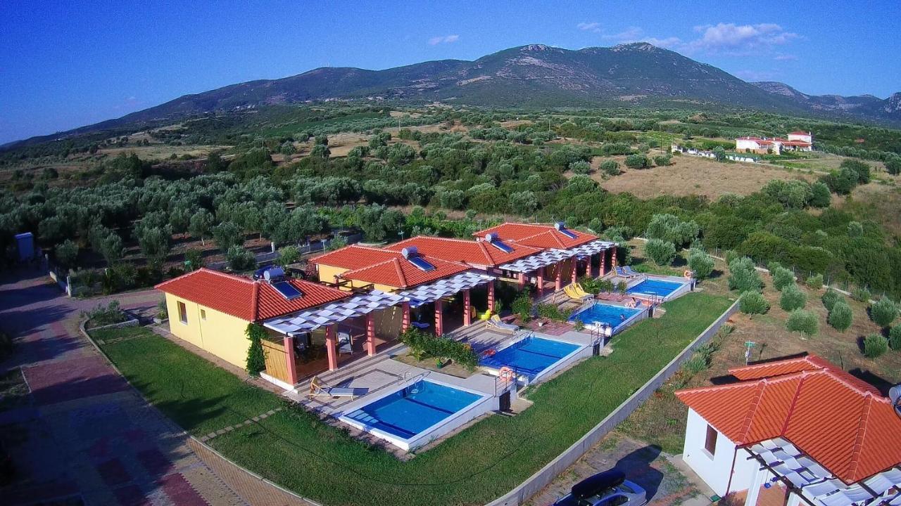 Catherine Villa *